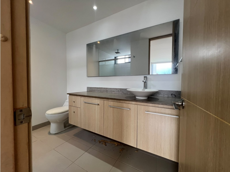 APARTAMENTO EN ARRIENDO SECTOR LOS BALSOS - POBLADO — foto 6