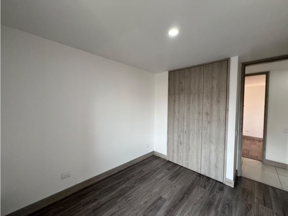APARTAMENTO EN ARRIENDO — foto 3