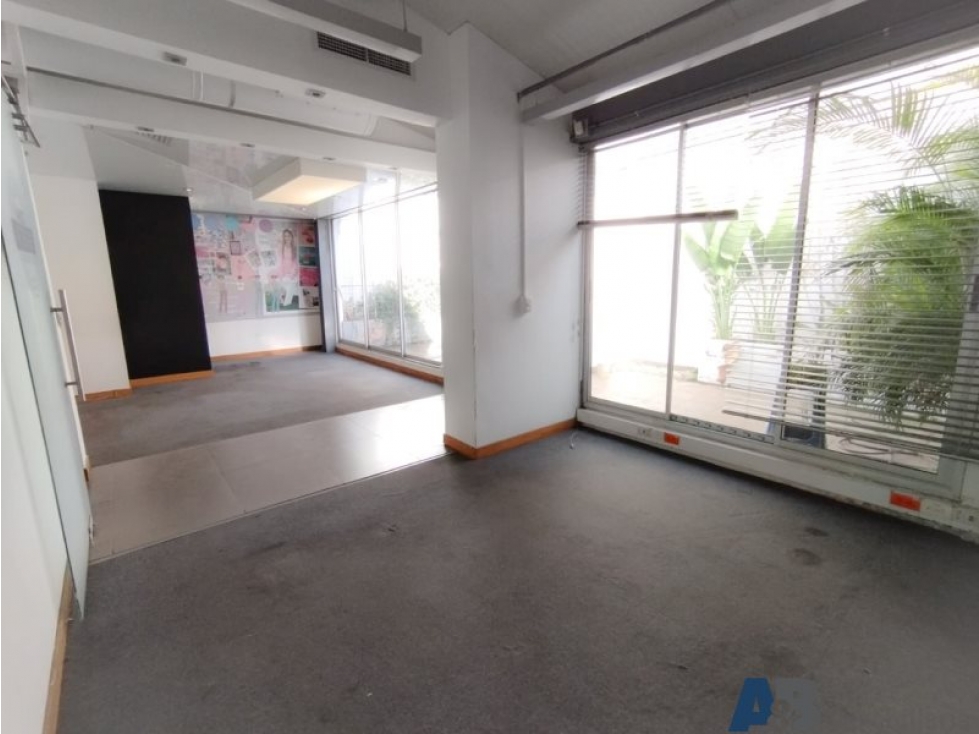 EDIFICIO EN ARRIENDO SECTOR LAURELES - 3