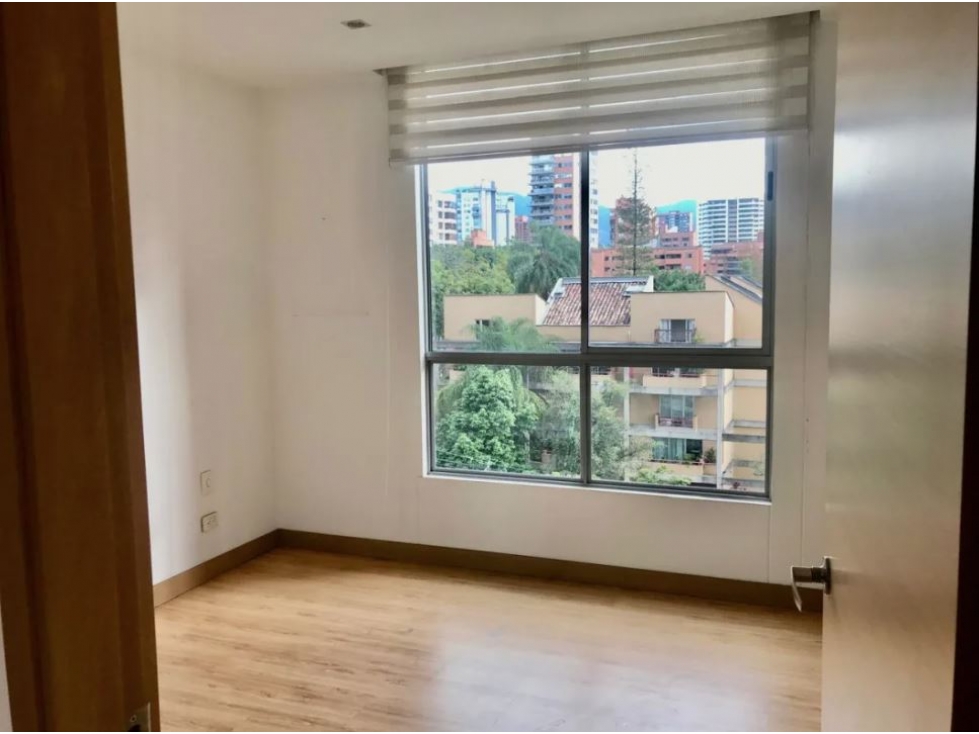 APARTAMENTO EN VENTA SECTOR LOMA LOS PARRA - POBLADO — foto 4