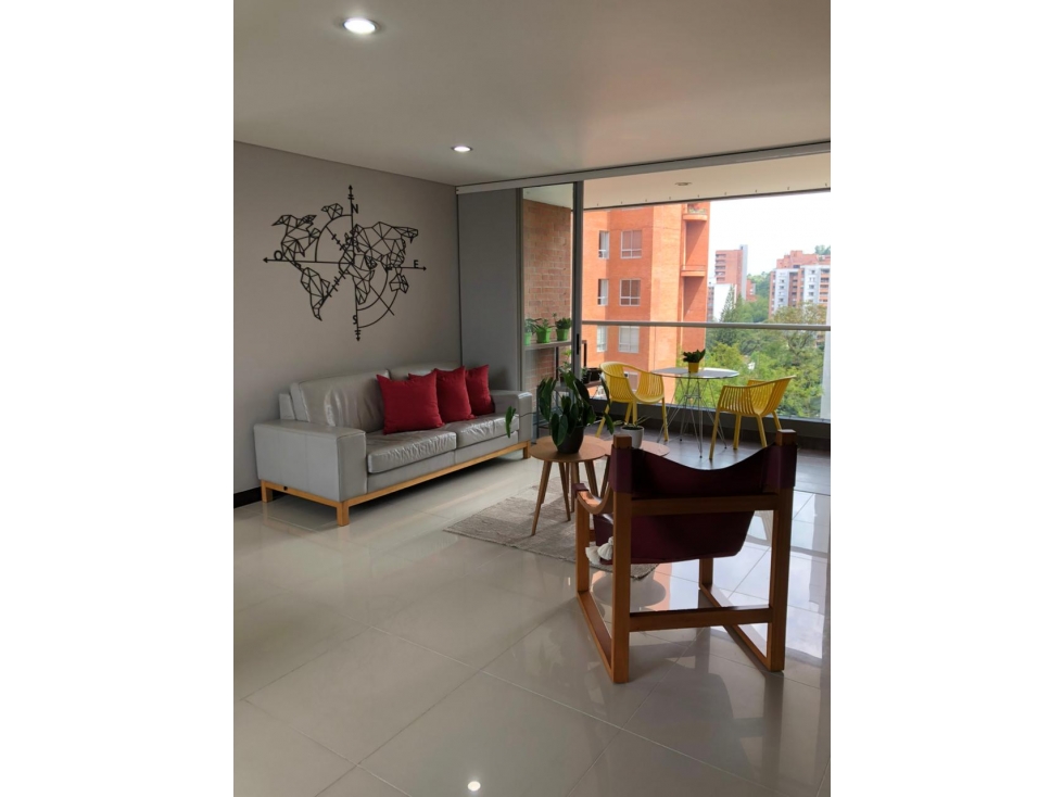 APARTAMENTO EN ARRIENDO VACIO/AMOBLADO SECTOR LALINDE - POBLADO