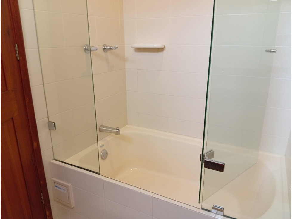 APARTAMENTO EN ARRIENDO SECTOR EL TESORO - POBLADO — foto 4
