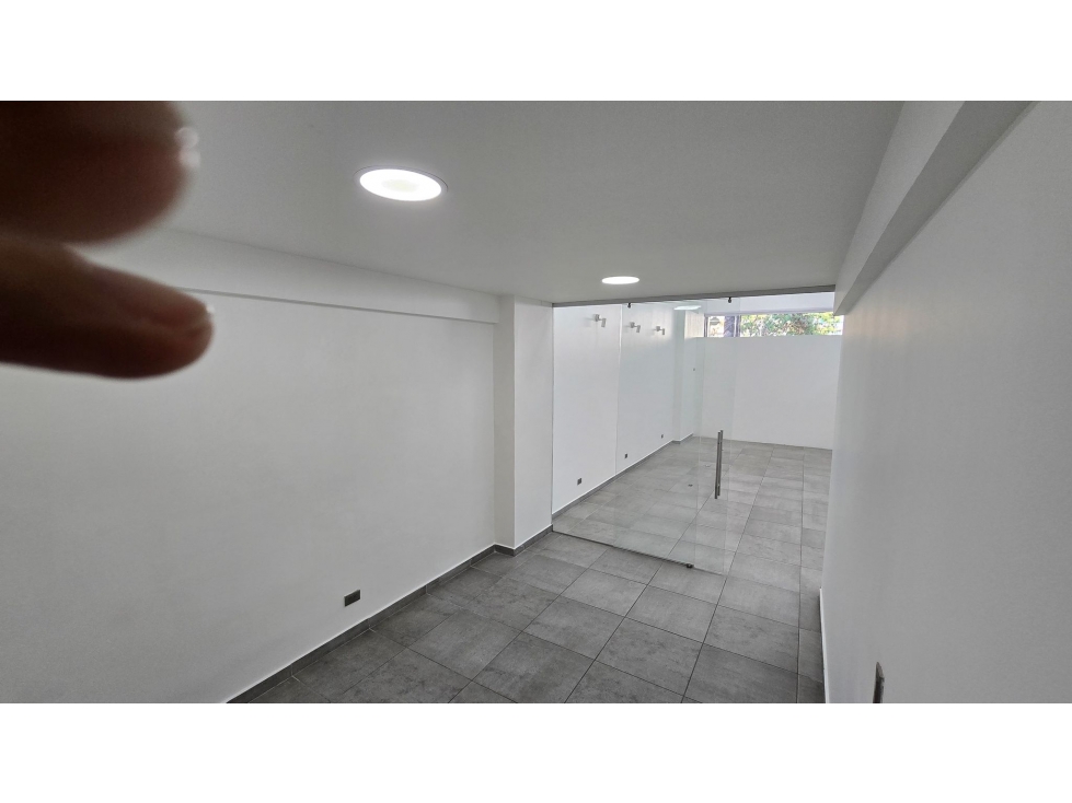 LOCAL ARRIENDO BARRIO COLOMBIA — foto 6