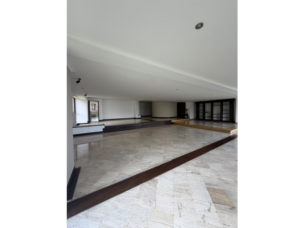 APARTAMENTO EN ARRIENDO SECTOR SAN LUCAS-EL POBLADO — foto 3
