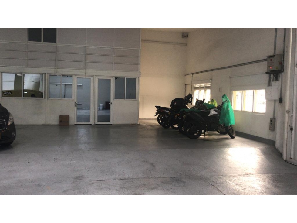 BODEGA PARA VENTA ó ARRIENDO EN EL SECTOR DE LA PAZ - ENVIGADO - 5