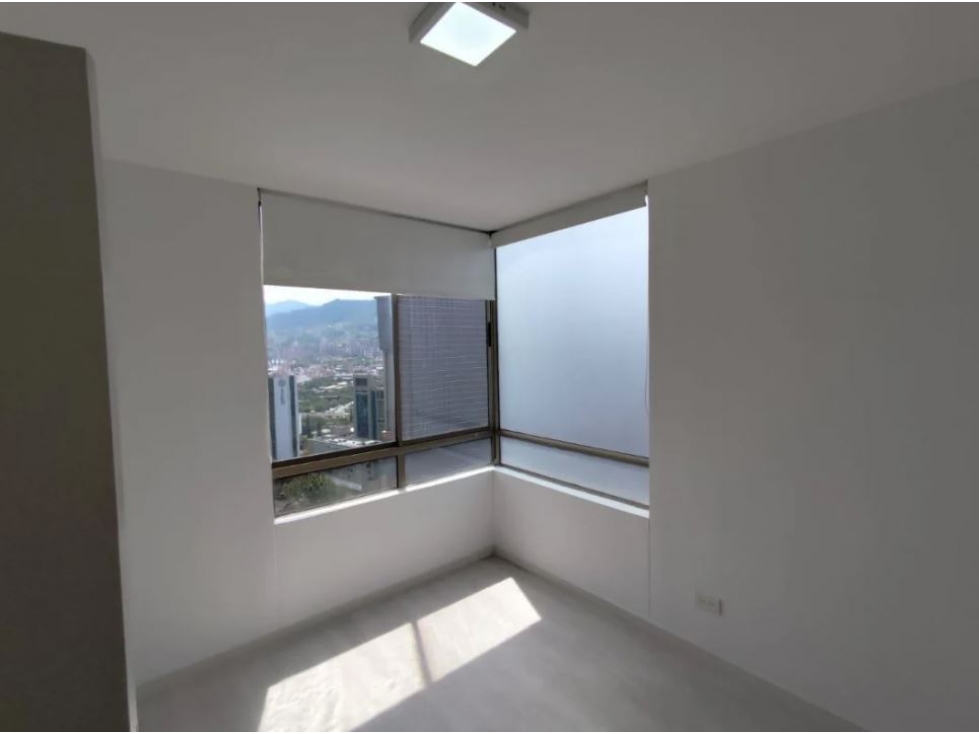 PENTHOUSE EN ARRIENDO SECTOR LOS BALSOS POBLADO — foto 4