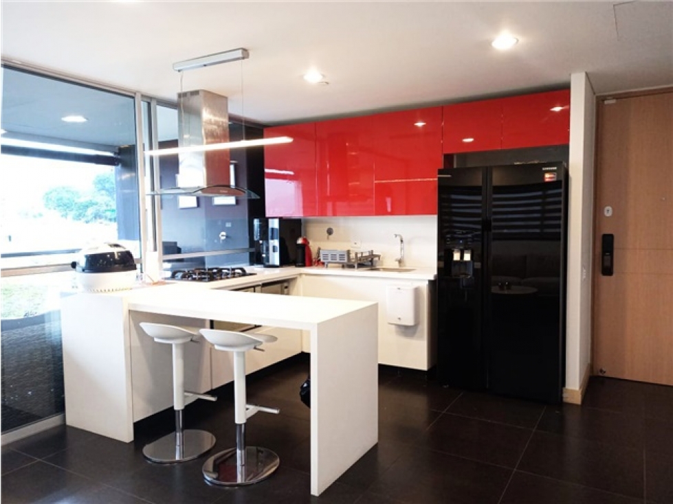 APARTAMENTO EN ARRIENDO AMOBLADOEN EL SECTOR LOS BALSOS - POBLADO — foto 2