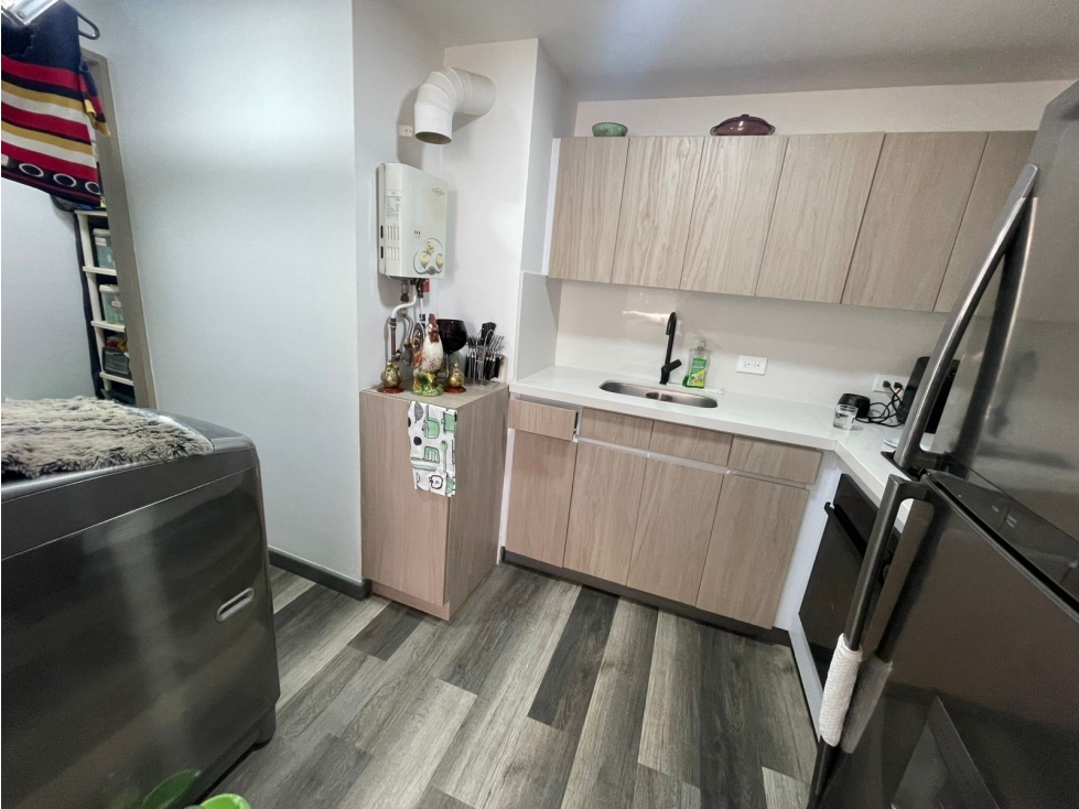 APARTAMENTO EN ARRIENDO SECTOR DE LOMA DEL INDIO - POBLADO — foto 3