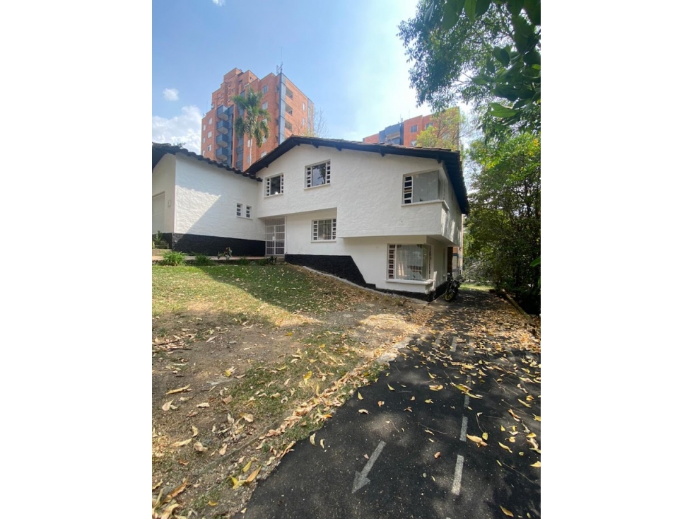 CASA COMERCIAL EN ARRIENDO SECTOR LA FRONTERA - ENVIGADO