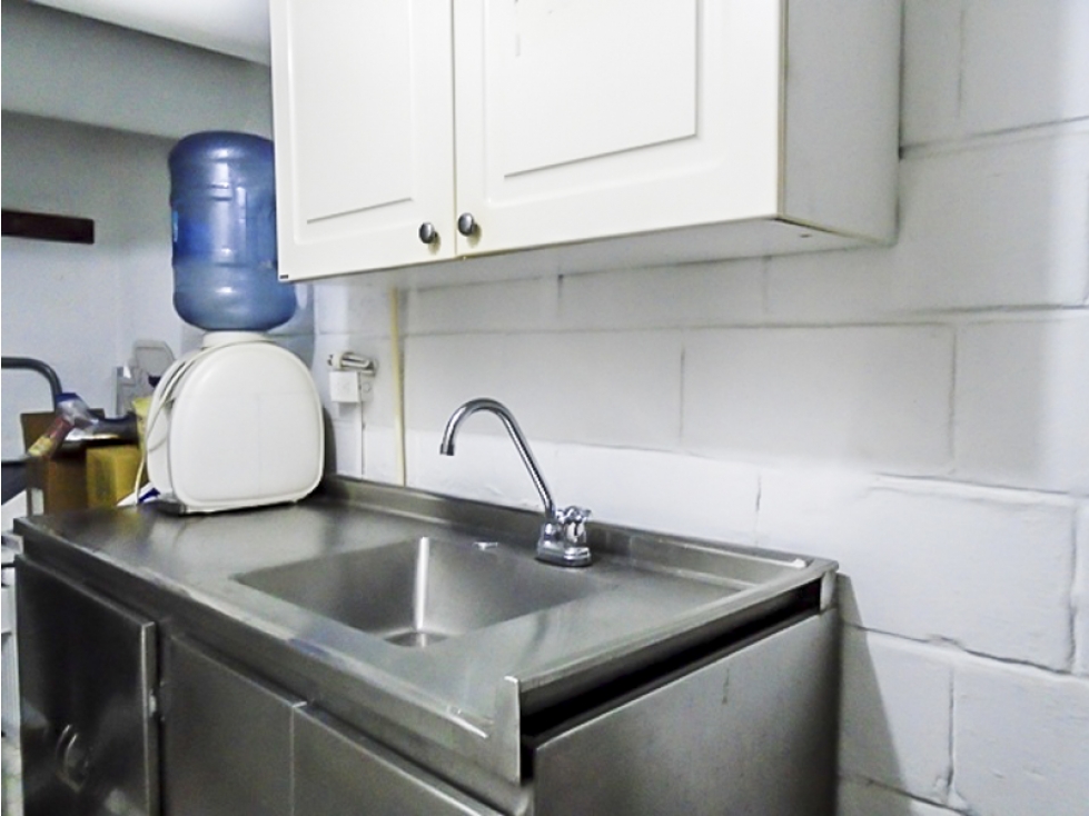 LOCAL EN ARRIENDO SECTOR LA SEBASTIANA - 4
