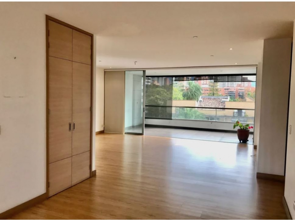 APARTAMENTO EN VENTA SECTOR LOMA LOS PARRA - POBLADO
