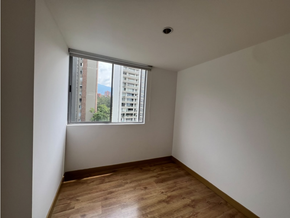 APARTAMENTO EN ARRIENDO SECTOR LOS BALSOS - POBLADO — foto 5