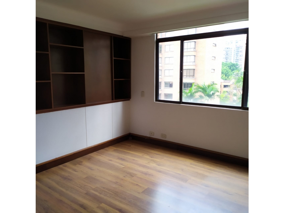 APARTAMENTO EN ARRIENDO SECTOR ALEJANDRÍA - POBLADO — foto 3