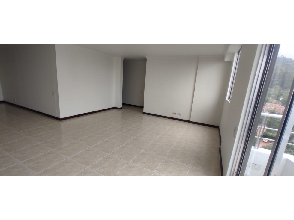 APARTAMENTO EN ARRIENDO SECTOR DE ALTOS DEL POBLADO — foto 3