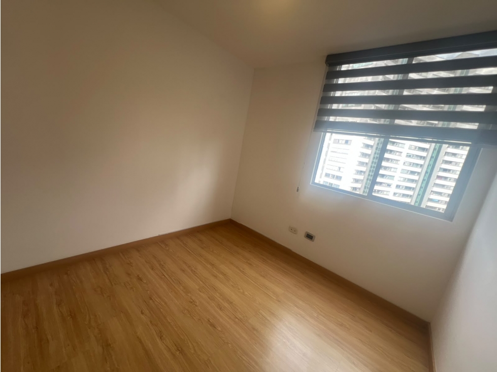 APARTAMENTO EN ARRIENDO SECTOR DE LOMA DEL INDIO - POBLADO — foto 3