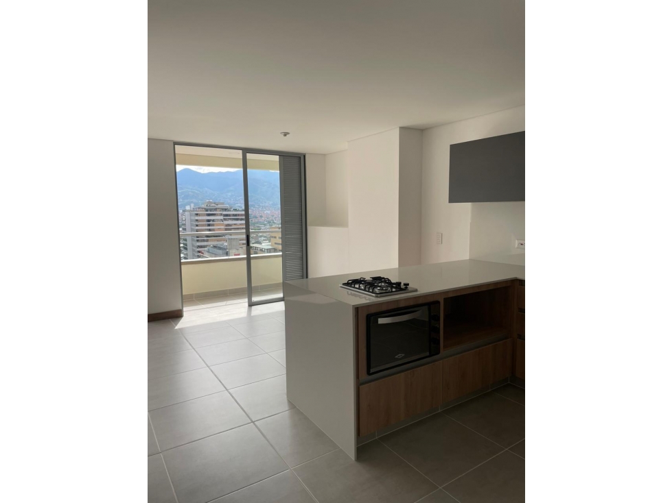 APARTAESTUDIO EN ARRIENDO SECTOR CIUDAD DEL RIO - POBLADO - 6