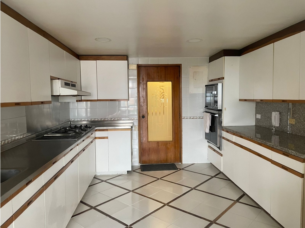 Apartamento en Arriendo Los Balsos Medellín — foto 2