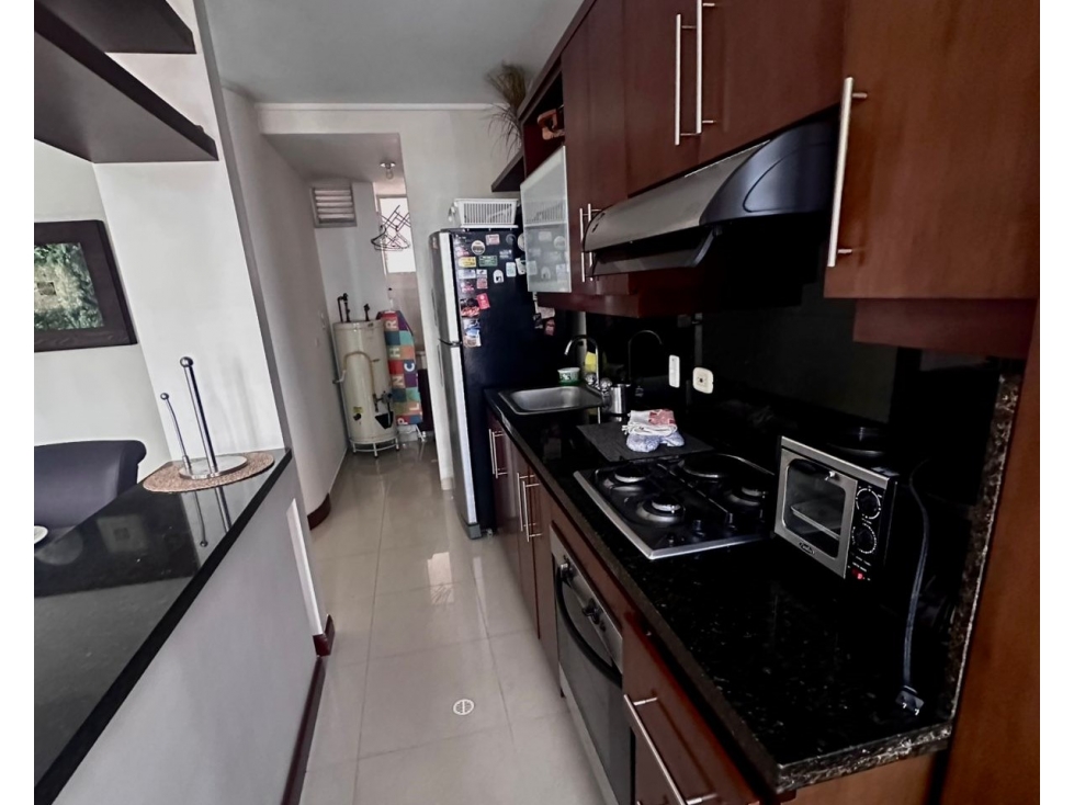APARTAMENTO AMOBLADO SECTOR AGUACATALA -POBLADO — foto 2