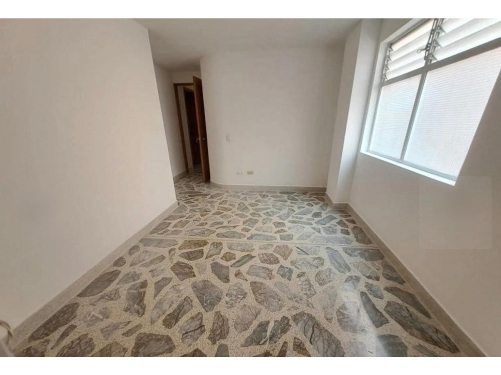 APARTAMENTO EN ARRIENDO SECTOR EL PORTAL - ENVIGADO — foto 3