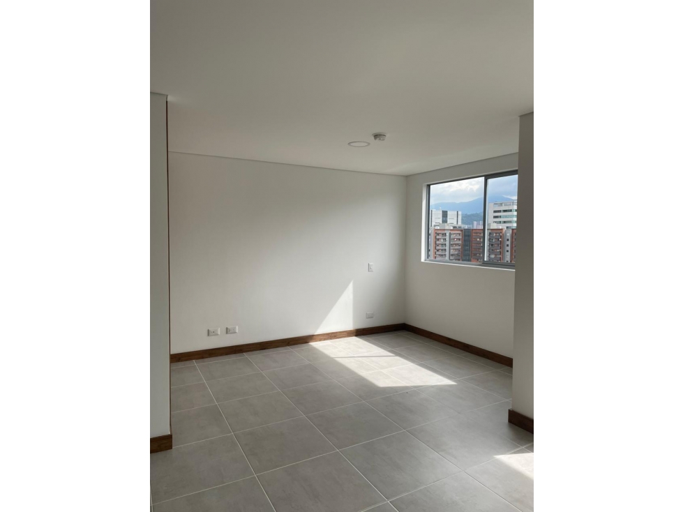 APARTAESTUDIO EN ARRIENDO SECTOR CIUDAD DEL RIO - POBLADO - 3