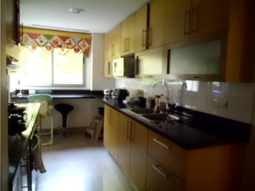APARTAMENTO EN VENTA SECTOR LOMA LOS GONZALEZ - POBLADO — foto 3