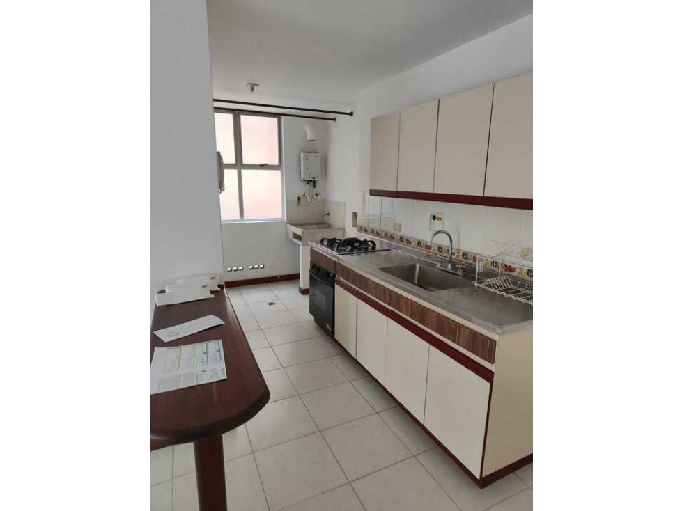 APARTAMENTO EN ARRIENDO LOMA DEL INDIO - POBLADO — foto 2