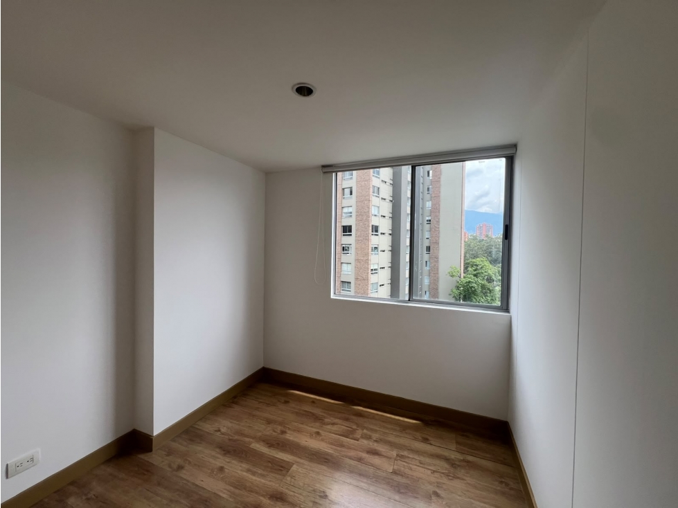 APARTAMENTO EN ARRIENDO SECTOR LOS BALSOS - POBLADO — foto 4