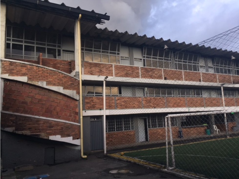 EDIFICIO EDUCATIVO, BARRIO SAN CARLOS, BOGOTA — foto 5