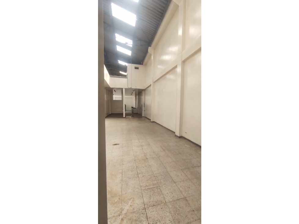 BODEGA PARA LA VENTA EN TOBERÍN, BOGOTA — foto 5