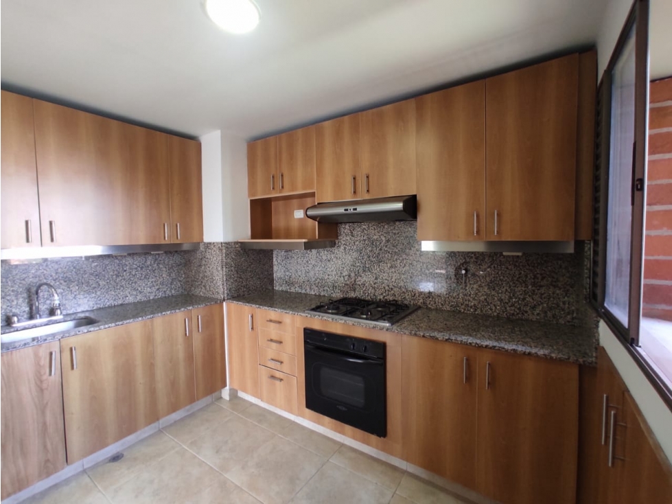 Apartamento en arriendo El Poblado, Medellin — foto 6
