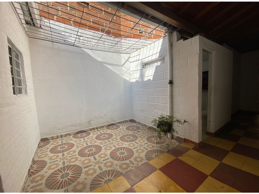 Venta de casa lote en Copacabana, Medellín