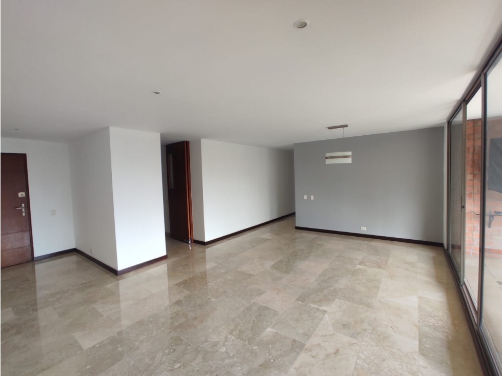 Apartamento en arriendo El Poblado, Medellin