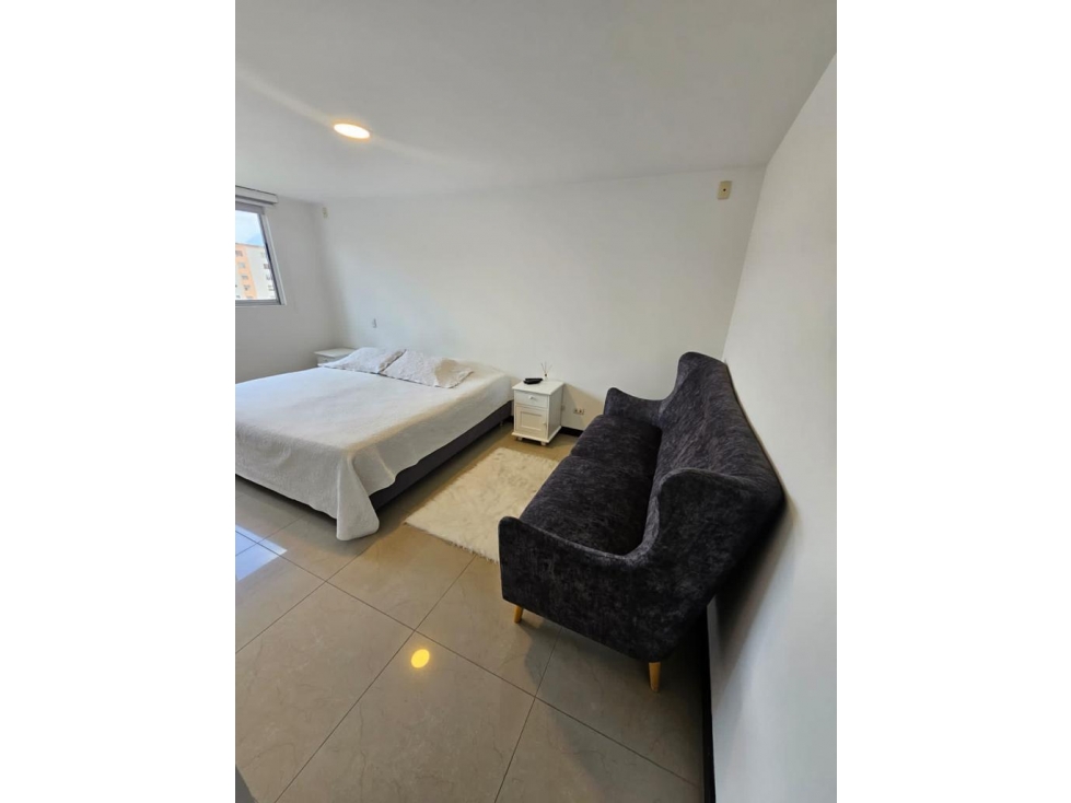 Apartamento amoblado en arriendo El Poblado, Medellin — foto 4