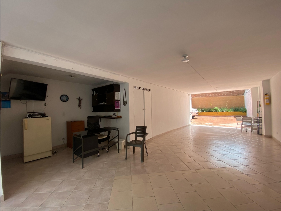 Local en alquiler en Laureles — foto 3