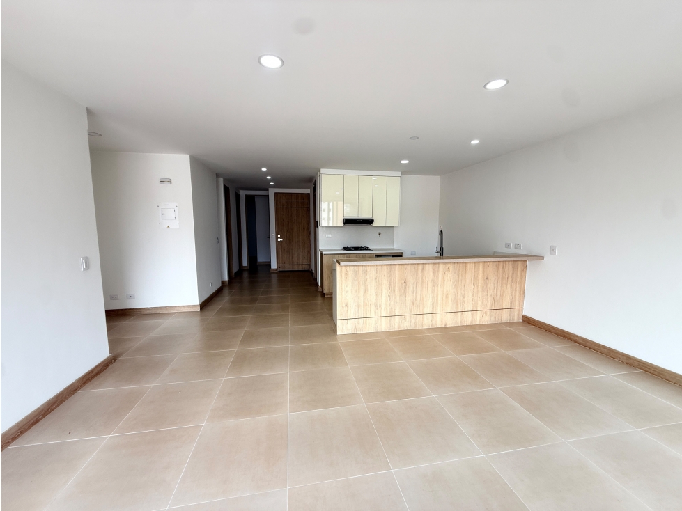 Apartamento en alquiler en calasanz