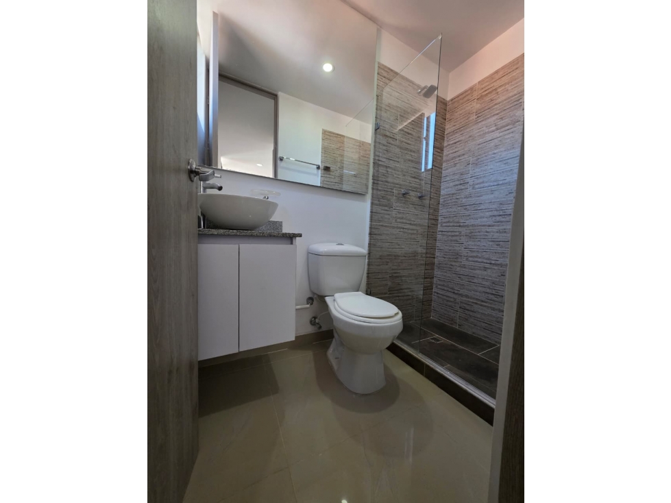 Alquiler de Apartamento en la Laureles Almeria — foto 3