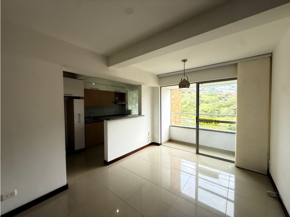 Apartamento en alquiler en calasanz