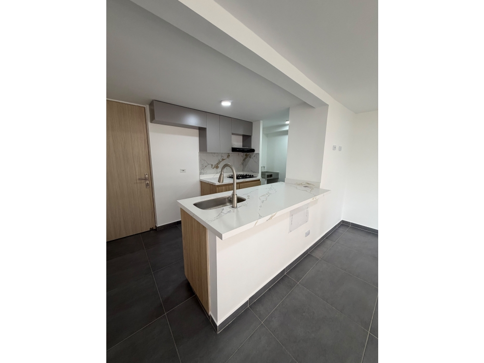 Apartamento en alquiler en sabaneta — foto 2