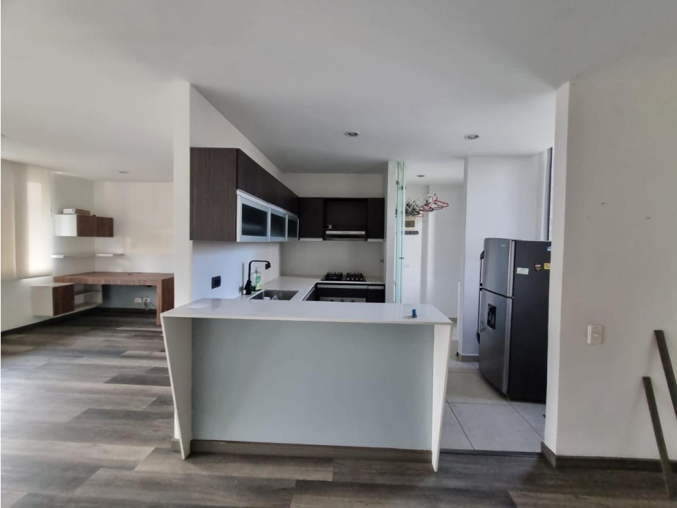 Apartamento en arriendo en El Poblado Medellin — foto 3