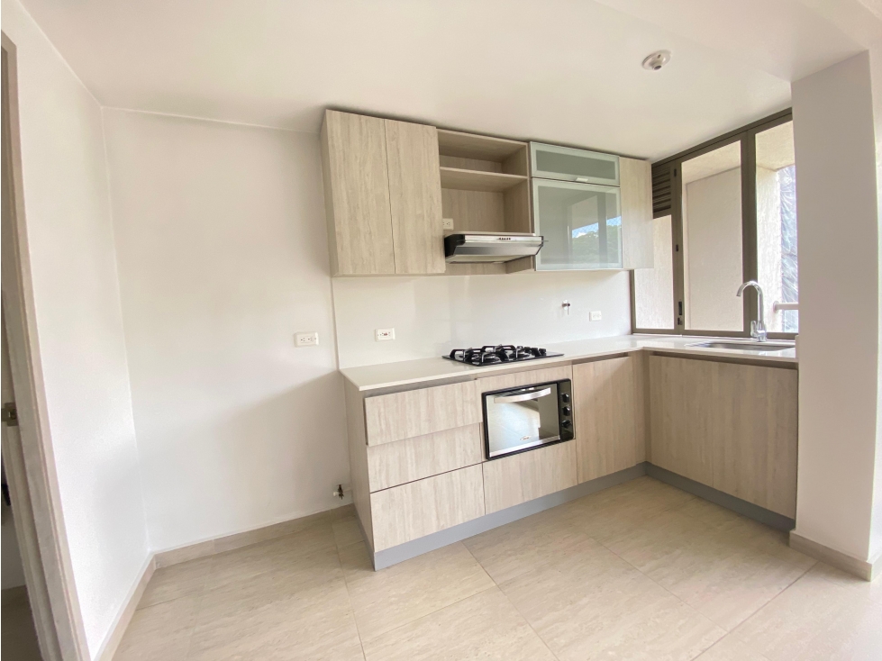 Apartamento en alquiler en sabaneta — foto 2