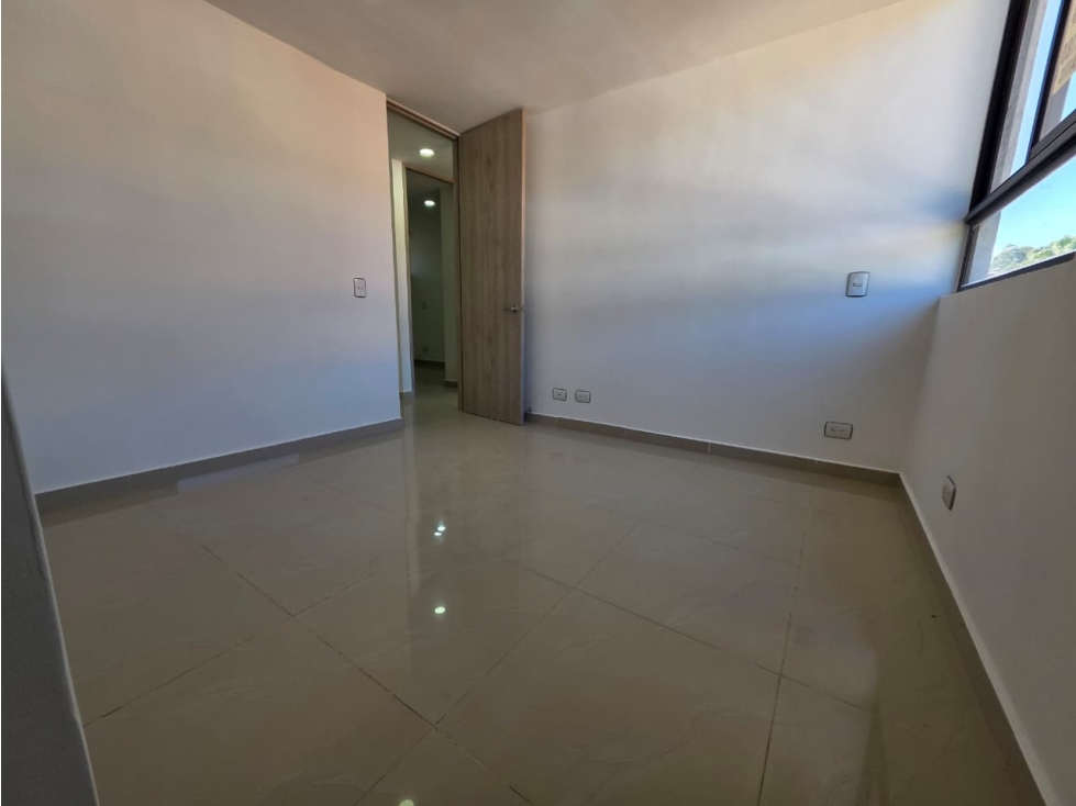 Alquiler de Apartamento en la Laureles Almeria — foto 5