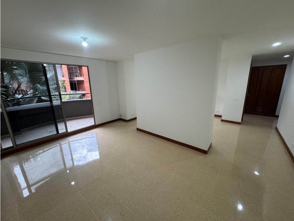 Apartamento en venta Laureles