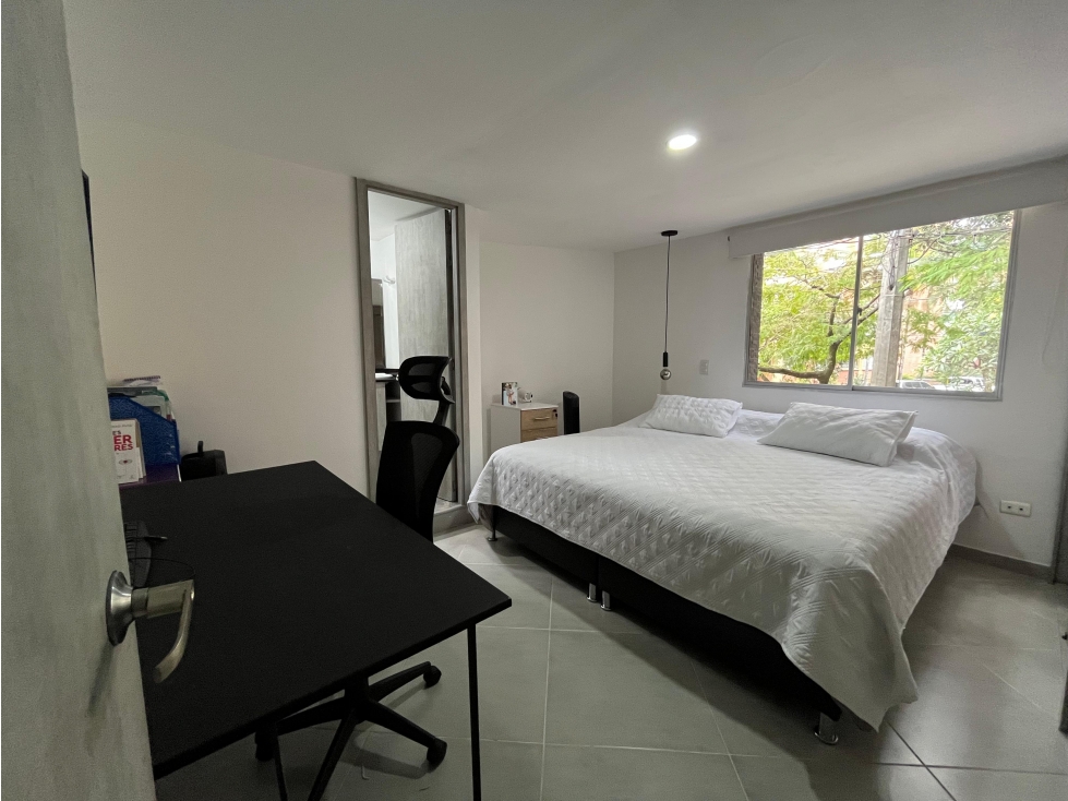 Apartamento amoblado en alquiler en Laureles — foto 3