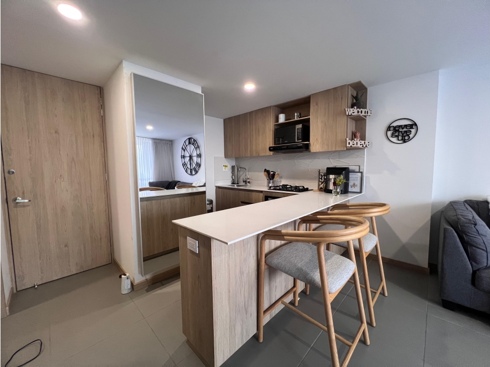 Apartamento amoblado en alquiler en guayabal — foto 4
