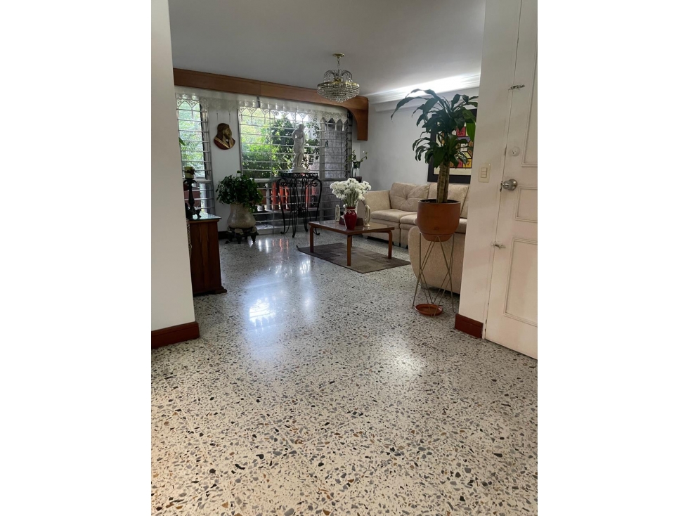 Apartamento en venta en Laureles