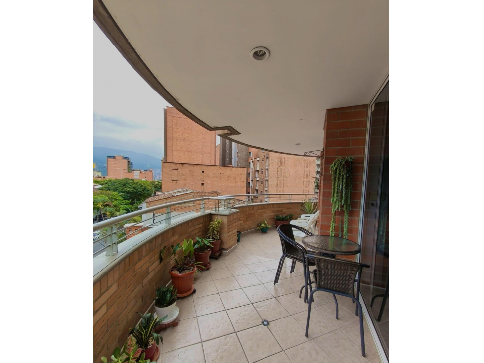 Apartamento en Venta en Laureles — foto 3
