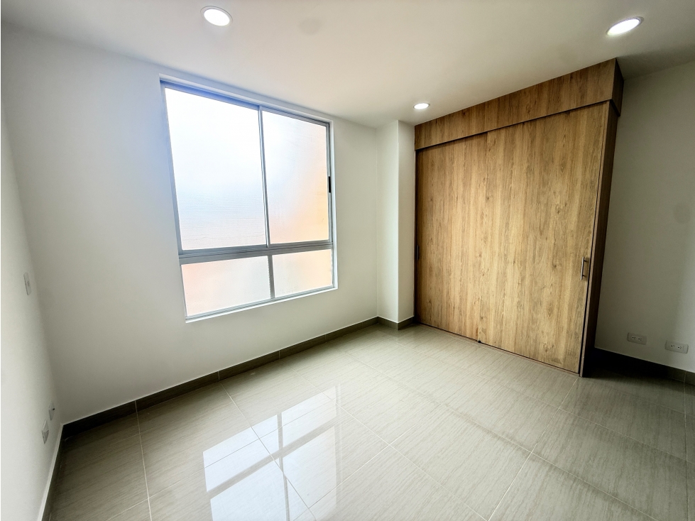 apartaestudio en alquiler calasanz — foto 3