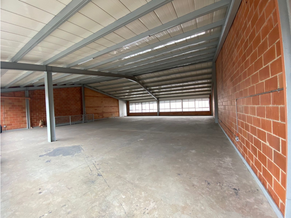 Bodega en alquiler en La América — foto 4