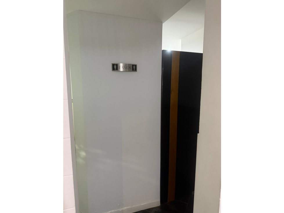 Oficina en alquiler en laureles — foto 4