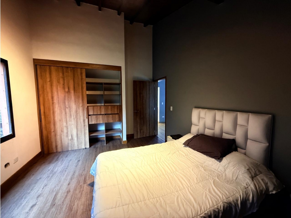 Apartamento en alquiler en el poblado — foto 4